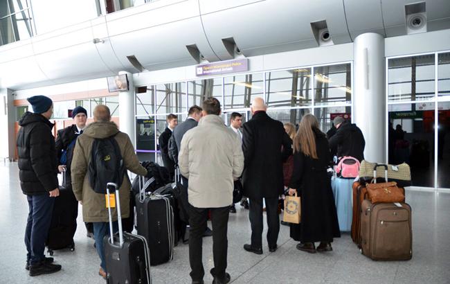 Во львовском аэропорту отменили рейсы