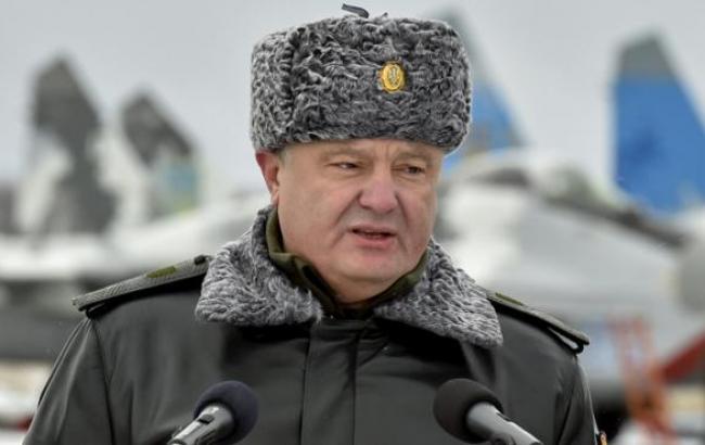 Порошенко вылетел из "Борисполя" в зону АТО