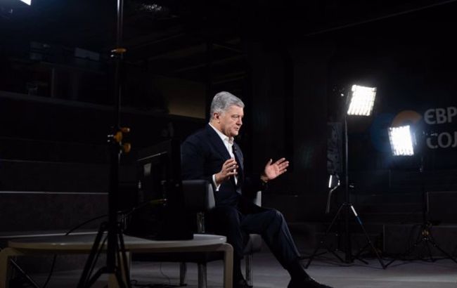 Порошенко призвал к санкциям против "Северного потока-2"