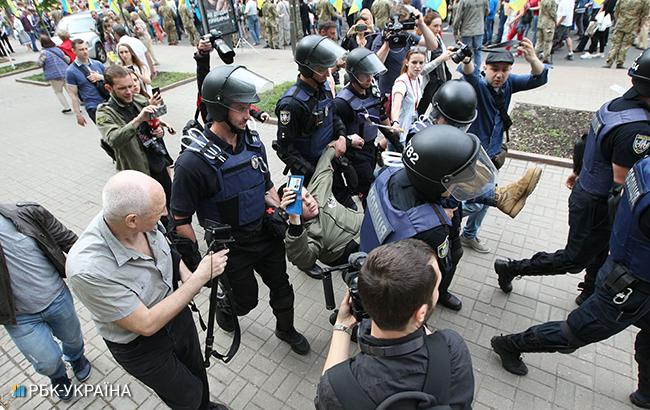 Во время массовых мероприятий к 9 мая в Украине задержаны 7 человек, - МВД
