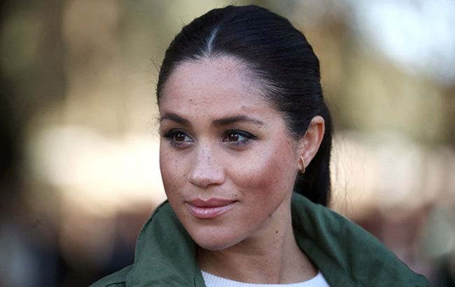 Она выше тебя: Меган Маркл снова попала в скандал