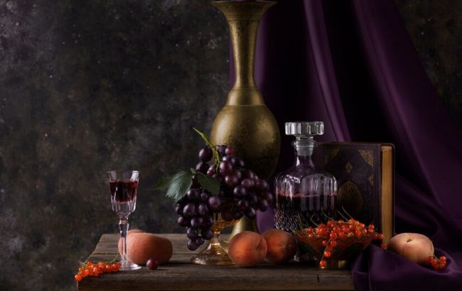 Хріновуха та контабас: які 7 спиртних напоїв пили наші предки