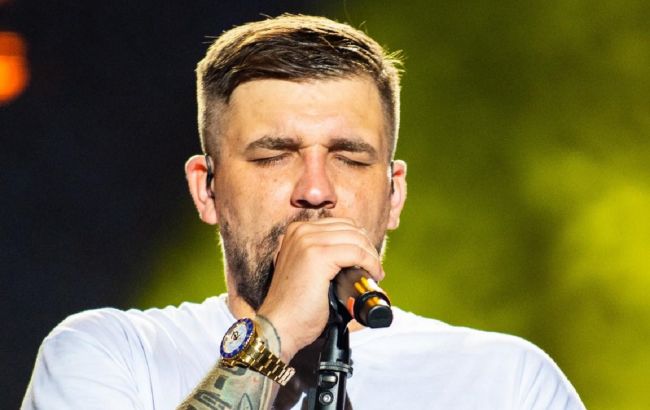 Баста похвастался подарками от Усика и Ломаченко