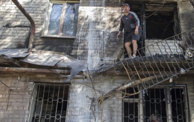 У Донецьку через нічний обстріл постраждали 4 житлових будинки, бої тривають, - мерія