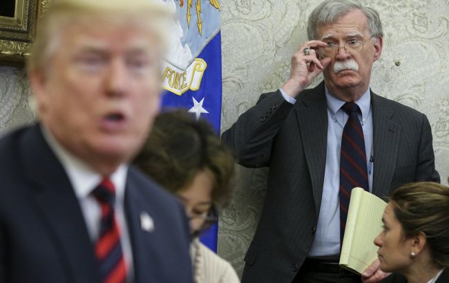 Болтон рассказал про отношение Трампа к властям Украины