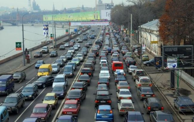 Затори у Києві досягли 8 балів