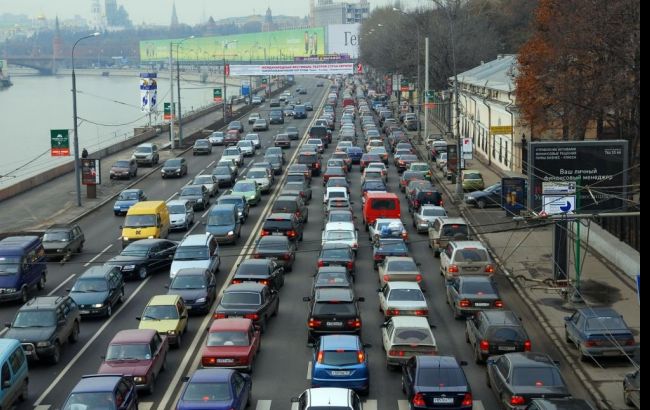 Затори у Києві досягли 6 балів