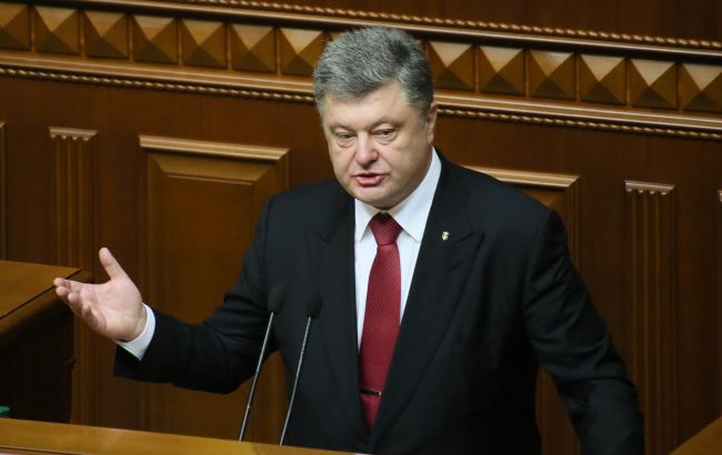 Порошенко предложил ограничить долю монополистов на некоторых рынках до 30-50%