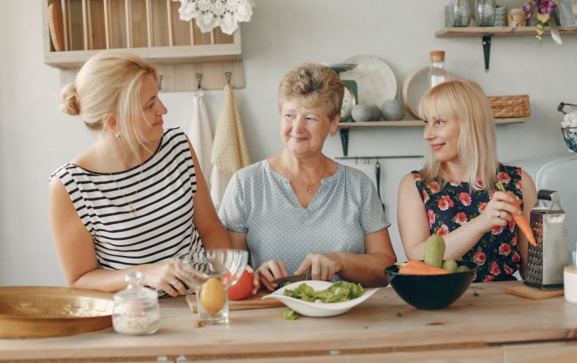 Ці харчові звички після 50 років руйнують ваше тіло. Відмовтесь від них задля здоров'я