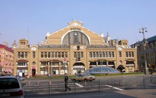 В Киеве на Бессарабском рынке произошел пожар