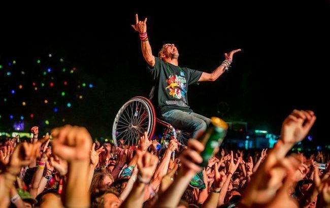 Самый крупный музыкальный фестиваль Восточной Европы отменен: что будет с билетами