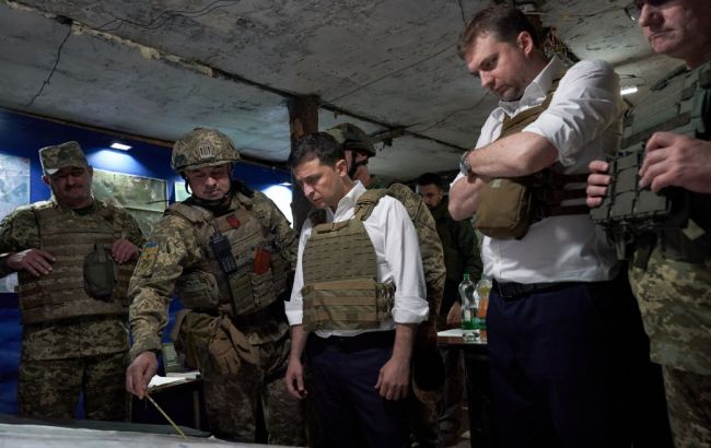 Зеленский ознакомился с ситуацией в зоне ООС