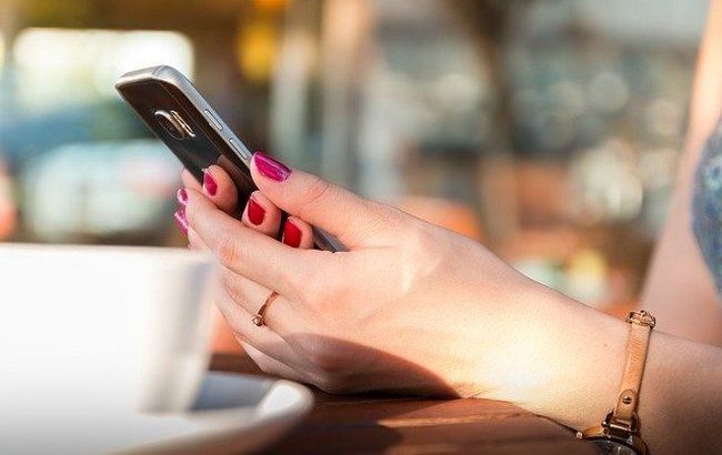 Це не аналог: чому не варто завалювати месенджери вітальними картинками