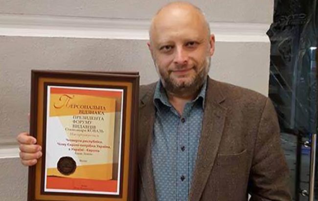 Книга Ложкина "Четвертая республика" лидирует по количеству продаж