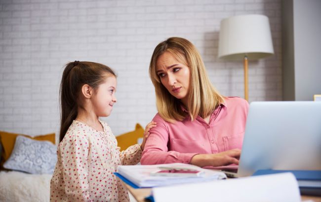 Ці фрази батьки не повинні казати донькам, щоб не травмувати психіку