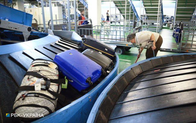 В "Борисполе" пассажиры вторые сутки не могут улететь в Грузию: хаос, крики, а багаж - потеряли