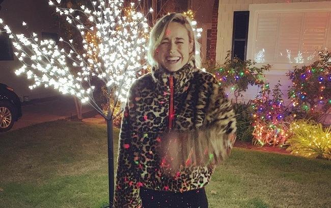 Оскароносная актриса отпраздновала Рождество в пижаме от украинского бренда