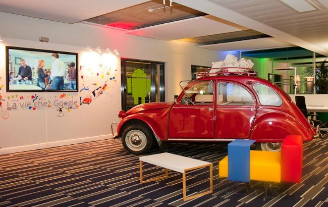 В офісі Google в Парижі проводиться обшук