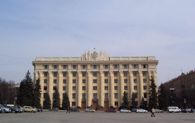 В Харькове подожгли дверь ОГА