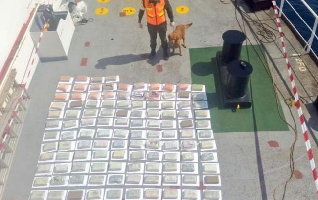 В Венесуэле арестовали судно с украинцем на борту за перевозку 147 кг кокаина