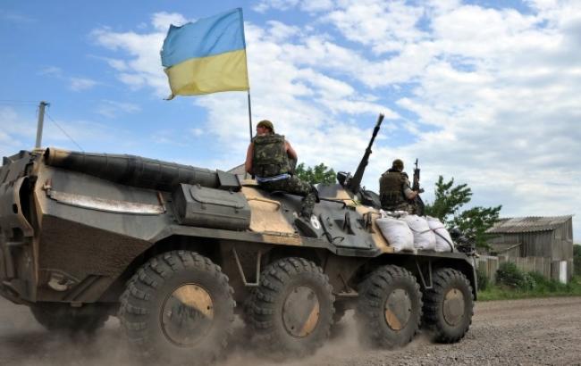 Порошенко: более 10 тыс. бойцов сил АТО смогут проголосовать на выборах Рады