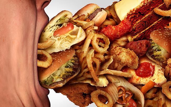 Крайне опасны: названы продукты, которые нельзя есть и покупать