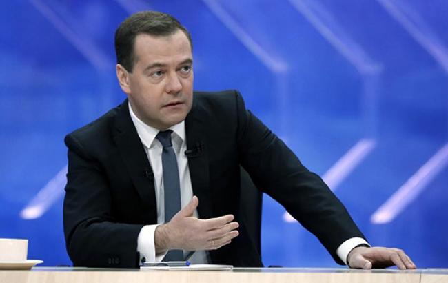 Медведев допустил увеличение цен на электроэнергию для Украины