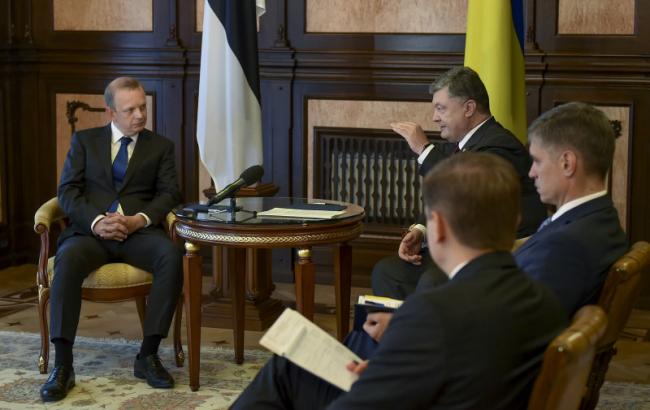 Порошенко принял верительные грамоты у послов ряда иностранных государств