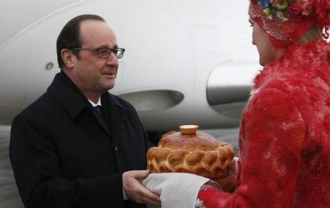 Порошенко на шляху до Мінська, Меркель і Олланд вже там