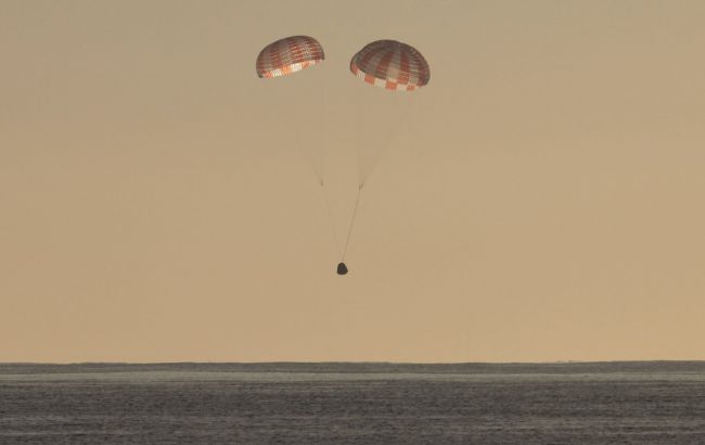 Космический корабль Dragon успешно вернулся с грузом из МКС