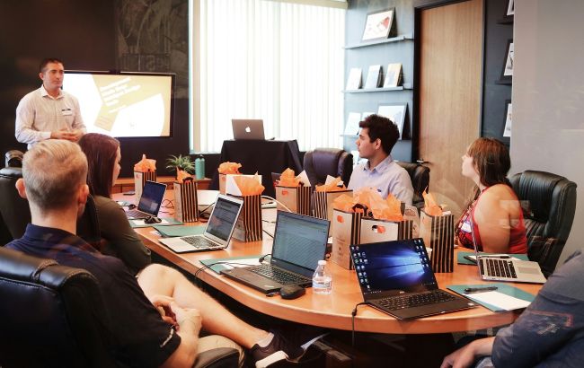 Чому не варто нехтувати відпусткою й до чого призводить її відсутність: пояснення психолога