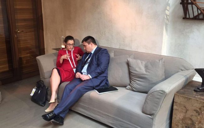 Климкин и глава МИД Канады обсудили активизацию торговли при действии ЗСТ между странами