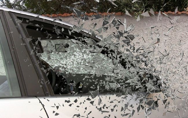 В Польше авто с украинцами нырнуло в воду: семья с детьми не смогла выбраться из ловушки