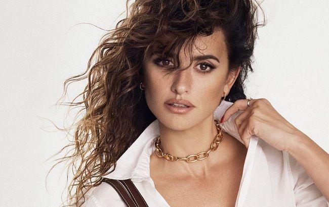 Італійські пристрасті: 44-річна Пенелопа Крус підкорила молодістю в fashion-зйомці