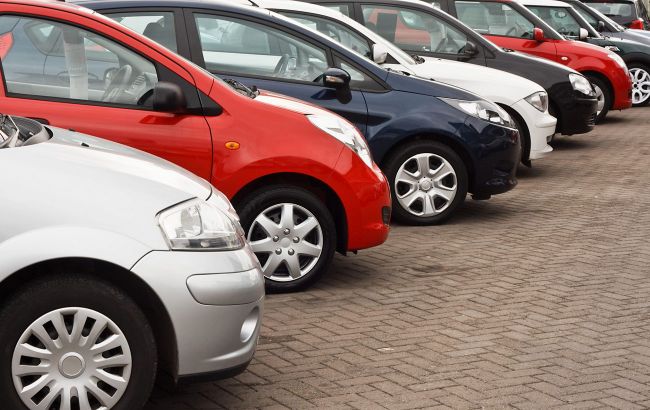 Абсолютный рекорд: в 2021 году в Украину ввезено полмиллиона подержанных авто