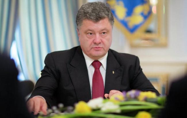 Порошенко сегодня сделает заявление об отводе силами АТО тяжелого вооружения, - Reuters