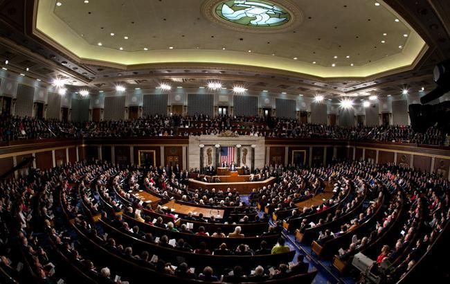 Сенат США одобрил временный бюджет