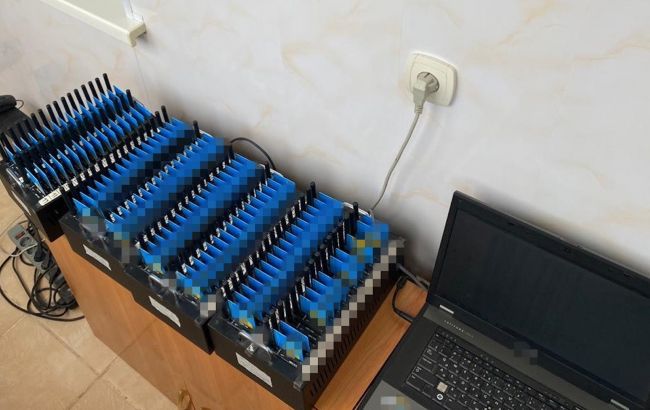СБУ блокировала очередную "ботоферму", контролируемую из России и "ДНР"