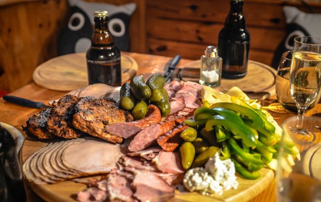 Врачи назвали самый вредный сорт колбасы: лучше откажитесь от нее совсем