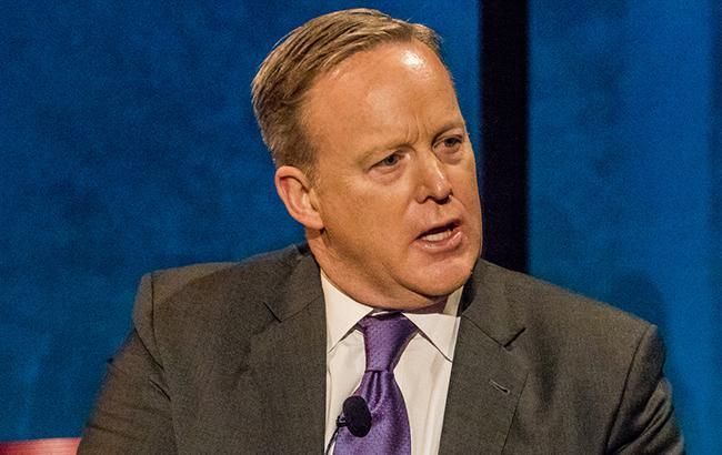 Бывший пресс-секретарь Белого дома Спайсер объяснил причину отставки