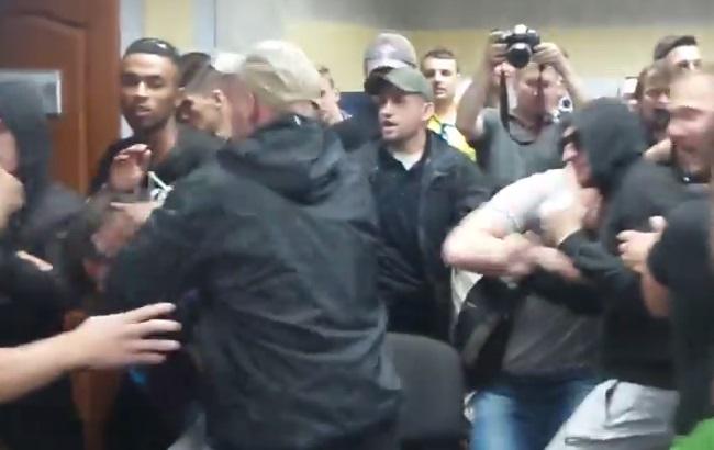 На прес-конференції Ляшка в окрузі №205 сталася бійка