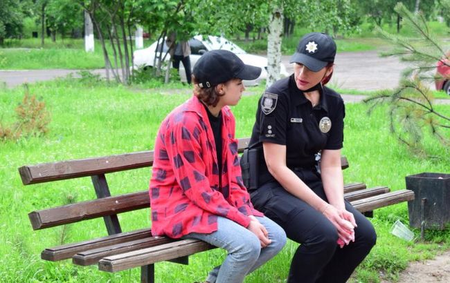 На Донбассе девушка через минное поле сбежала из ОРДЛО