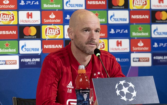 "Аякс" хочет продлить контракт c главным тренером тен Хагом