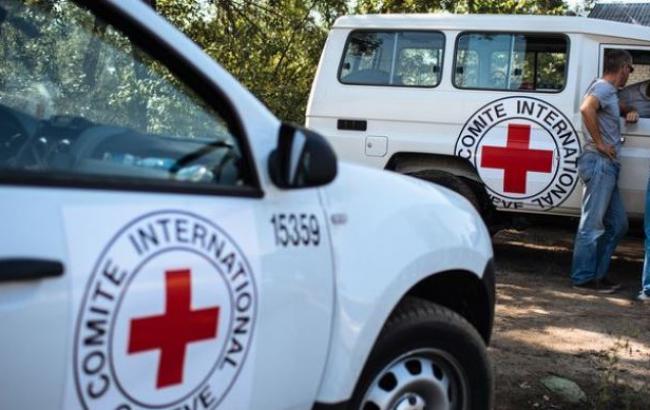 Боевики ДНР обстреляли колонну Красного Креста, - СБУ