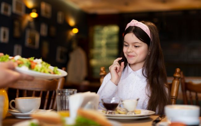 Ось таким має бути харчування школярів на дистанційці (список продуктів і режим)