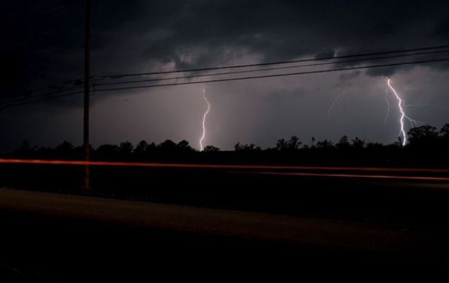 Из-за урагана "Харви" в Хьюстоне закрыли аэропорт