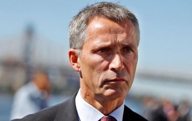 НАТО будет продолжать поддерживать Украину на пути реформ, - генсек