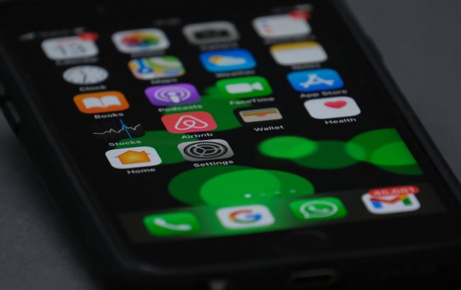 Банят аккаунты. Украинцы не могут бронировать жилье на Airbnb: детали