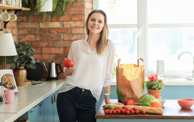 Не сприяють набору ваги та корисні для організму: ось які продукти можна їсти перед сном