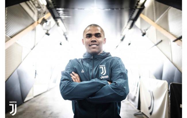 "Ювентус" активировал опцию выкупа Дугласа Косты